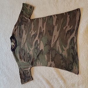 Chameleon size L Mesh Camo Shirt